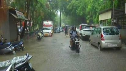 বঙ্গোপসাগরে নিম্নচাপের জের, আজ কলকাতা-সহ একাধিক জেলায় বৃষ্টিপাতের সম্ভাবনা