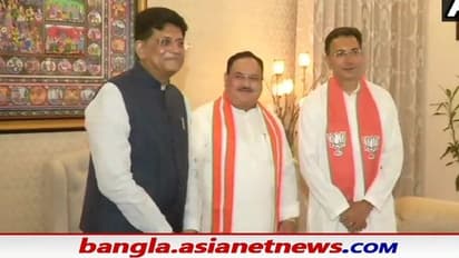 কংগ্রেসের ভাঙনকে টাইটানিকের সঙ্গে তুলনা, জিতিন প্রদাসের দল বদলকে স্বাগত জানালেন সিন্ধিয়ারা