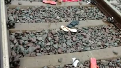 రామగుండం: కదులుతున్న రైలులోంచి దూకేసిన కుటుంబం.. కొడుకు, తల్లి మృతి