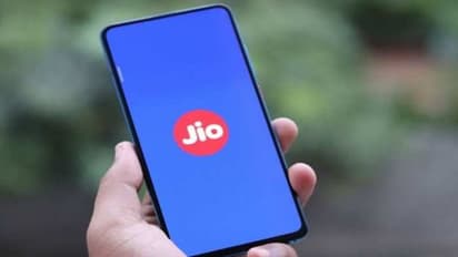 #JioDown trends on social media after Reliance Jio users report network issues