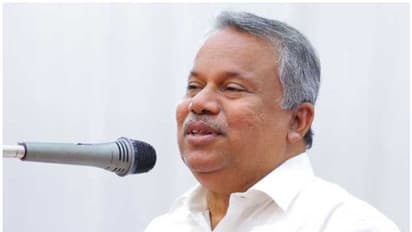 ആരുടെ 'കമ്യൂണിറ്റി സ്റ്റാന്ഡേര്ഡ്' ആണ് ലംഘിച്ചതെന്നറിയില്ല; ഫേസ്ബുക്ക് പേജ് വിലക്കിയതായി മുല്ലക്കര