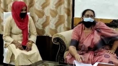 यूपी महिला आयोग की सदस्य ने कहा-लड़कियों को नहीं देना चाहिए मोबाइल, लंबी बात कर लड़कों के साथ भाग जाती हैं