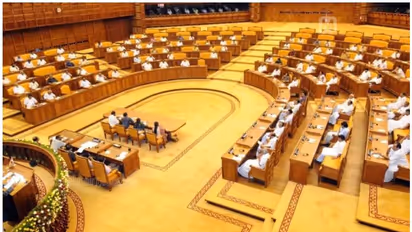 ശിവൻകുട്ടിയുടെ രാജിയാവശ്യത്തിൽ നിയമസഭ ഇന്നും പ്രക്ഷുബ്ധം; ചോദ്യോത്തരവേളയടക്കം ബഹിഷ്കരിച്ച് പ്രതിപക്ഷം.