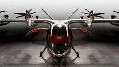 గాలిలో ఎగిరే టాక్సీలు వచ్చేస్తున్నాయి.. ఒకేసారి 4 కూర్చోవచ్చు.. కి.మీకి ఎంత చెల్లించాలంటే..