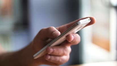 बीवी गई मायके तो कॉलगर्ल बताकर पोर्न ग्रुप में डाल दी तस्वीर, जानें फिर क्या हुआ