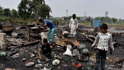 ദില്ലിയിലെ റോഹിംഗ്യന് അഭയാര്ത്ഥി ക്യാമ്പില് തീപിടിത്തം; 56 കുടിലുകള് കത്തി നശിച്ചു, 270 പേര് ഭവനരഹിതരായി