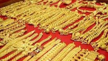 మెట్ పల్లిలో దొంగల భీభత్సం... భారీగా బంగారం, వెండి, నగదు ఛోరీ