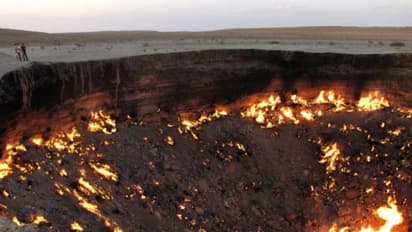 'നരകത്തിന്റെ കവാട'മെന്നറിയപ്പെടുന്ന തീപിടിച്ച ഗർത്തം, പിന്നിലെ നിഗൂഢത...