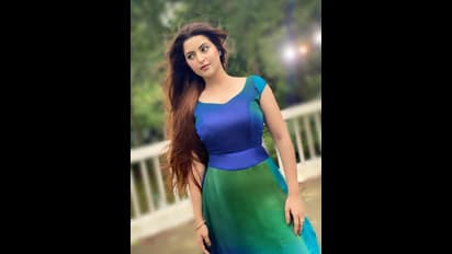 Pori Moni: আচমকাই গুরুতর অসুস্থ 'Pregnant' পরীমণি, তড়িঘড়ি ভর্তি করা হল ঢাকা হাসপাতালে