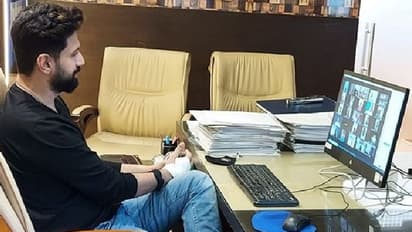 इधर चिराग ने चाचा समेत 5 सांसदों को पार्टी से बाहर किया, उधर पशुपति ने बना दिया LJP का नया अध्यक्ष