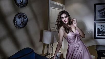 নারী শক্তিশালী হলেই মুশকিল, বলছেন নুসরত জাহান