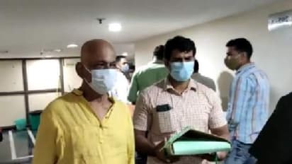 நெஞ்சை பிடித்து உட்கார்ந்த சிவசங்கர் பாபா நிலைமை இதுதான்.. ராஜீவ் காந்தி டூ ஸ்டான்லிக்கு.. பரபரக்கும் தகவல்.