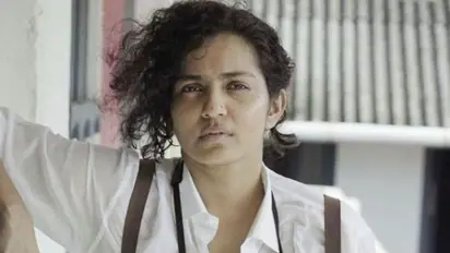 அடேங்கப்பா... பூ பட பார்வதியா இது? பாடி பில்டர் போல் கட்டுடல் அழகை காட்டி மிரள வைத்த போட்டோஸ் !