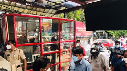 മദ്യം വാങ്ങാന്‍ പുതിയ മാർഗനിർദ്ദേശമിറങ്ങി; നാളെ മുതല്‍ നടപ്പിലാക്കും