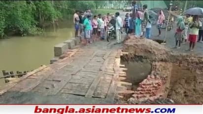 'দাবি শোনেননি PWD কর্তারা', বিধায়কের উদ্যোগে অস্থায়ী কাঠের ব্রিজেই খুশি বর্ধমানবাসী