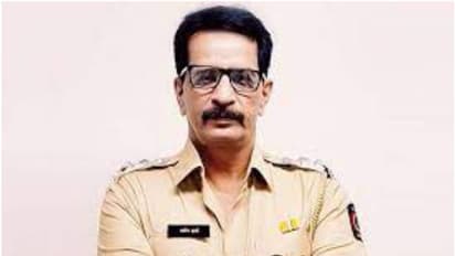 അംബാനിയുടെ വീടിന് സമീപം ബോംബ് ; മുംബൈ പൊലീസിന്റെ 'എന്കൗണ്ടര് സ്പെഷ്യലിസ്റ്റ്' പിടിയില്