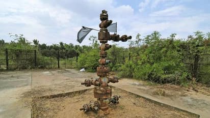 ஹைட்ரோகார்பன் கிணறு.. புதிய பணிகளை மேற்கொள்ள ஓஎன்ஜிசிக்கு தடை.. மாவட்ட ஆட்சியர் அறிவிப்பு