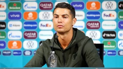 रोनाल्डो ने रचा इतिहास, इंस्टा पर 300 मिलियन फॉलोवर्स वाले बने पहले व्यक्ति, जानें इससे कितना कमाते हैं