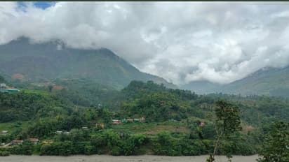 రుతుపవనాల మందగమనం... తెలుగు రాష్ట్రాల్లో వర్షాల పరిస్థితి ఇదీ: వాతావరణ శాఖ