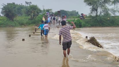 తాగుబోతు ఆత్మహత్యాయత్నం... కాపాడబోయి ఇద్దరు బలి, మందుబాబు మాత్రం సురక్షితం (వీడియో)