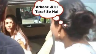 Here's how angry Malaika Arora reacted when woman asked her to take a gajra ‘from Arbaaz Khan’