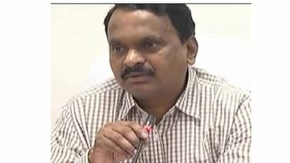 సిద్దిపేట కలెక్టర్ వెంకట్రామిరెడ్డి రాజీనామా.. త్వరలో టీఆర్ఎస్ లోకి.. !!