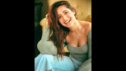 బాలయ్య భామ ప్రగ్యా జైశ్వాల్కి కరోనా.. టెన్షన్లో `అఖండ` టీమ్