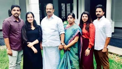 'അനാഥരാക്കപ്പെട്ട പിതാക്കൻമാര്, അവരുടെ വേദന കണ്ടറിഞ്ഞിട്ടുണ്ട്'; കുറിപ്പുമായി കെ സുധാകരന്