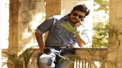 పవన్ ఫొటో వైరల్,షేర్ చేసిన హరీష్ శంకర్