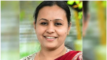 മുൻ സഹപ്രവർത്തകയെ പിആർഒ ആക്കാനുള്ള വീണാ ജോർജിന്‍റെ ശ്രമം തടഞ്ഞ് പാർട്ടി