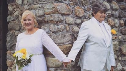 'മുത്തശ്ശിയും കൂട്ടുകാരിയും വിവാഹം കഴിച്ചു'; ചിത്രങ്ങള് പങ്കിട്ട് കൊച്ചുമകള്