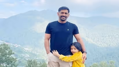 IPL 2021: MS Dhoni has her daughter Ziva tailgating him during CSK's dinner time in UAE (Watch video)