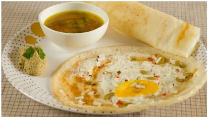 ബ്രേക്ക്ഫാസ്റ്റിന് സ്പെഷ്യൽ മുട്ട ദോശ; ഈസിയായി തയ്യാറാക്കാം