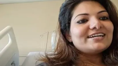 'നെഞ്ചില് ഒരു കോടാലി കൊണ്ട് വെട്ടിയാലുള്ളത് പോലുള്ള വേദനയായിരുന്നു', സാന്ദ്ര തോമസിന്റെ ലൈവ്