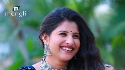 మంగ్లీ కారుకు ప్రమాదం.. ఆధ్యాత్మిక మహోత్సవానికి హాజరై తిరిగి వస్తుండగా ఘటన.. ఏమైందంటే