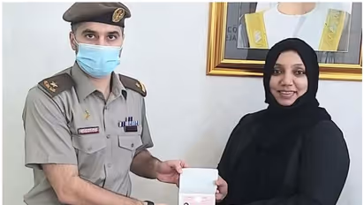 മലയാളി വനിതാ ആയൂർവേദ ഡോക്ടർക്ക് യുഎഇയുടെ ഗോൾഡൻ വിസ