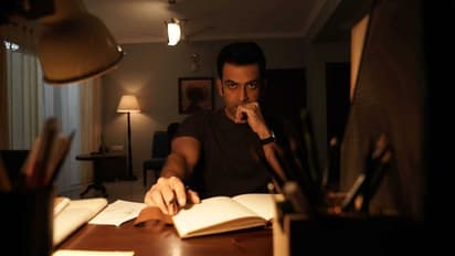 ത്രില്ലടിപ്പിക്കുന്ന നിഗൂഢത; ഹിറ്റ് ചാര്ട്ടില് ഇടം നേടി കോള്ഡ് കേസ്