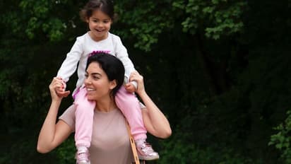 Cristiano Ronaldo's daughter Alana's singing skills will make you smile (Watch video)