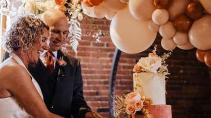 അൽഷിമേഴ്സ് ബാധിച്ചു, ഭാര്യയുമായി വീണ്ടും പ്രണയത്തിലായി, ഭാര്യയെ തന്നെ വിവാഹം ചെയ്ത് 56 -കാരൻ