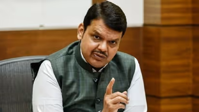आखिर क्यों राजनीति छोड़ने का बोल रहे हैं पूर्व सीएम देवेंद्र फडणवीस, जानिए क्या है पूरा मामला