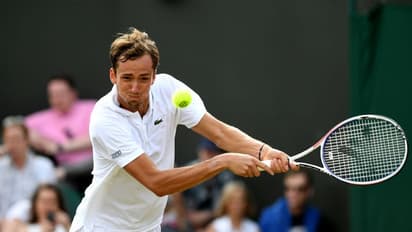 വിംബിള്ഡണ്: കെര്ബര്, സെബലങ്ക സെമിയില്; മെദ്വദേവ് പുറത്ത്