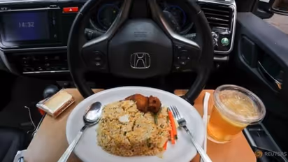 ഹോട്ടലില്‍ കയറേണ്ട, ഭക്ഷണം വണ്ടിയിലെത്തും; പുത്തന്‍ പദ്ധതിയുമായി കെടിഡിസി