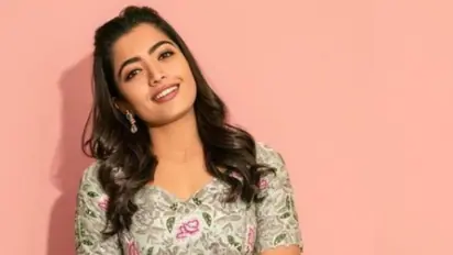 'എത്ര തവണ സിഗരറ്റ് വലിച്ചിട്ടുണ്ട്?', ആരാധകന്റെ ചോദ്യത്തിന് മറുപടിയുമായി രശ്മിക മന്ദാന