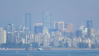 ৬৯ জনের মৃত্যু, গায়ে রাখা যাচ্ছে না জামা - রেকর্ড ভাঙা গরম পড়ল কানাডায়, দেখুন ছবিতে ছবিতে