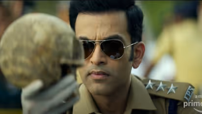 ചുരുള് നിവര്ത്തുന്ന നിഗൂഢത; 'കോള്ഡ് കേസ്' റിവ്യൂ