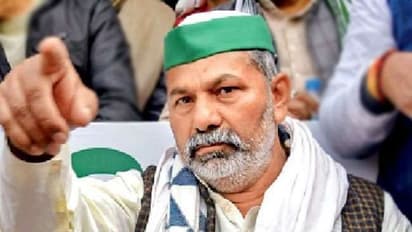 गाजीपुर बॉर्डर पर बवाल: टिकैत बोले-धमकी दे रहा हूं.. BJP नेता हमारे मंच पर दिखे तो लाठी-गोले तैयार हैं