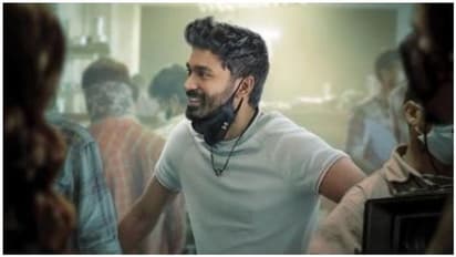 அமெரிக்காவில் இருந்து இந்தியா திரும்பிய தனுஷ்..! வைரலாகும் போட்டோஸ்!