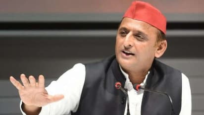 जन्मदिन पर भी बोलने से नहीं चूके अखिलेश यादव, कहा-'सबसे आखिर में जो वैक्सीन बचेगी वही मैं लगवाऊंगा'