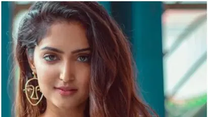 'ഹോളിവുഡില്‍ അവസരം ലഭിച്ചാല്‍?,' ഉരുളയ്‍ക്കുപ്പേരി പോലെ മറുപടിയുമായി നടി റെബാ ജോണ്‍