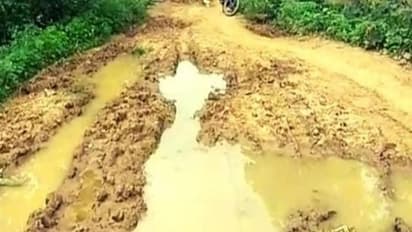 एक लेटर से हैरान हो गए सभी अधिकारी, रात तक बनी सड़क सुबह हो गई चोरी